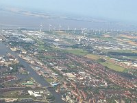 Nordsee 2017 Joerg (112)  Emden mit Blick auf den Industriehafen und Nationalpark Niederschsisches Wattenmeer, mit der Fhre Emden-Borkum